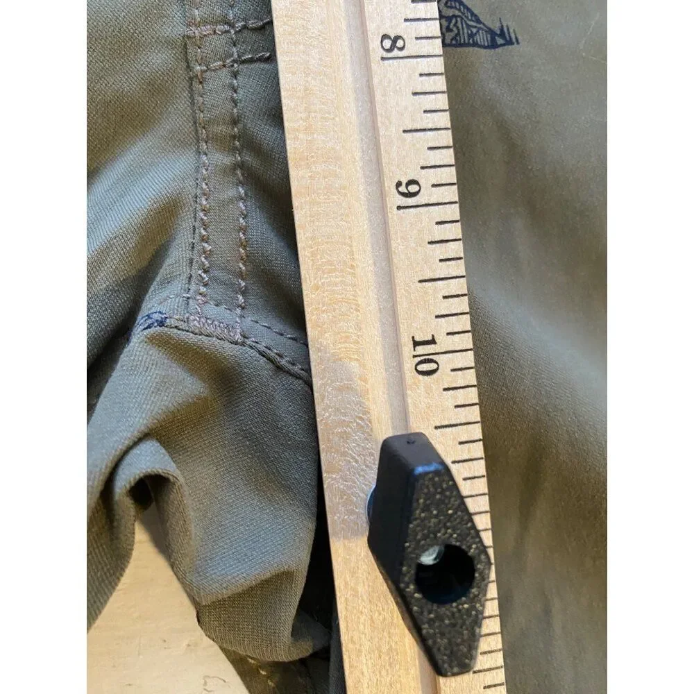 Prana Mens Shorts Slate Green 28” Waist Stretch Slim Fit Mountain Print NEW NWT